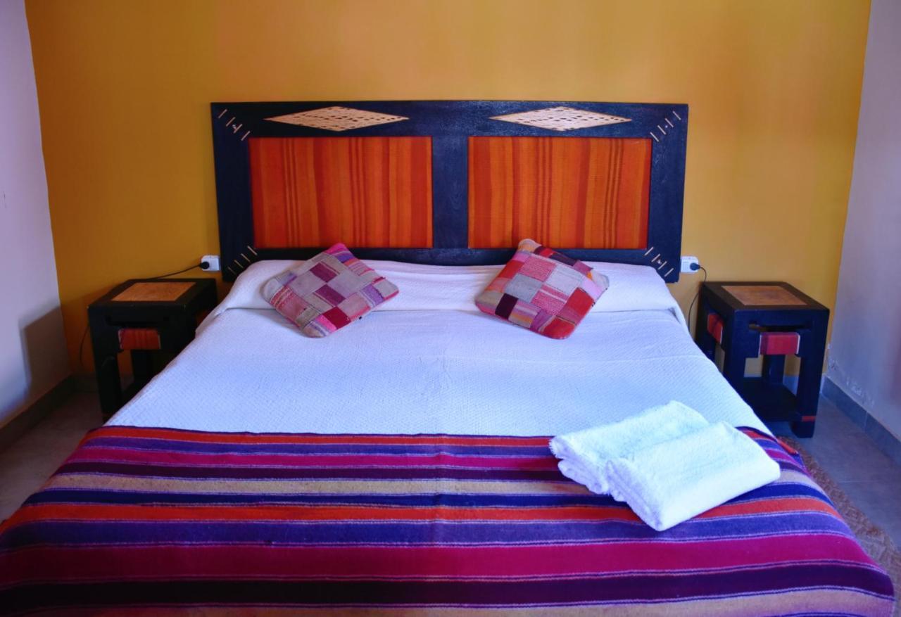 Hostal Paseo De Los Colorados プルママルカ エクステリア 写真